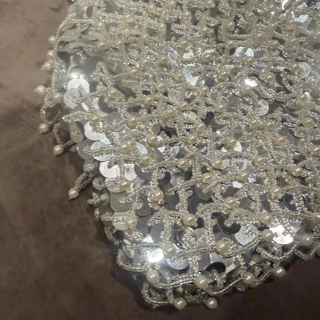 1950s Retro Silver Silk, and White Beads Hand-Crafted Italian Evening Bag For Sale - Image 6 of 9
