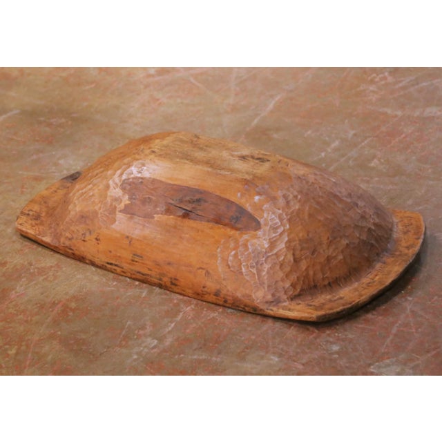 19th Century French Elm Dough Bowl With Hand-Carved Handle For Sale - Image 9 of 9