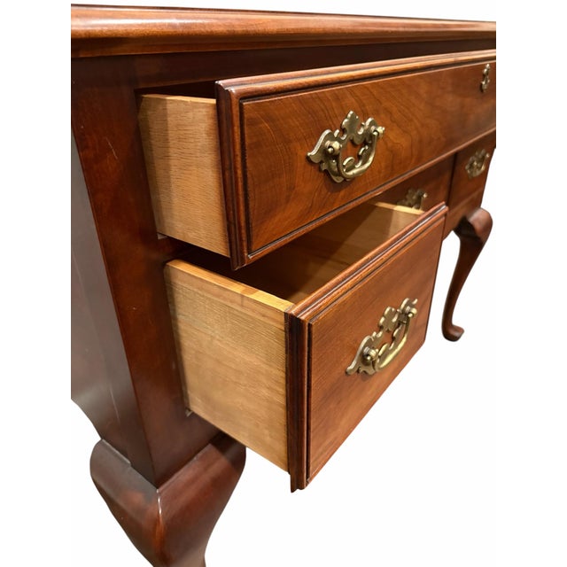 1970s Statton Queen Anne Style Cherry Lowboy For Sale In Chicago - Image 6 of 7