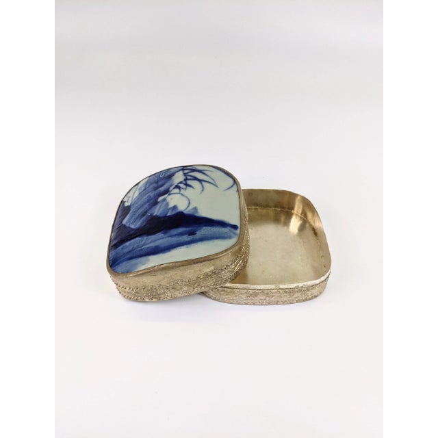 Beautiful porcelain shard box that was made from a shard belonging to a vase or tile. Great condition