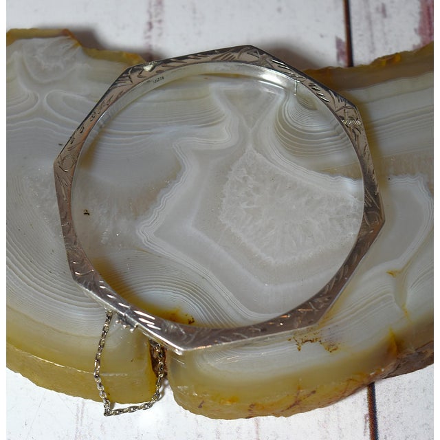 Vintage Engraved Octagon Shaped Hinged Sterling Silver Bangle Bracelet For Sale In Philadelphia - Image 6 of 17