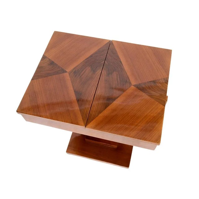 1930s French Art Deco Side Table with Compartments in High Gloss Lacquered Nutwood, 1930s For Sale - Image 5 of 7