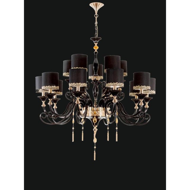 Contemporary Collection Dubai Chandelier in Metal and Crystal by Jago For Sale - Image 3 of 7