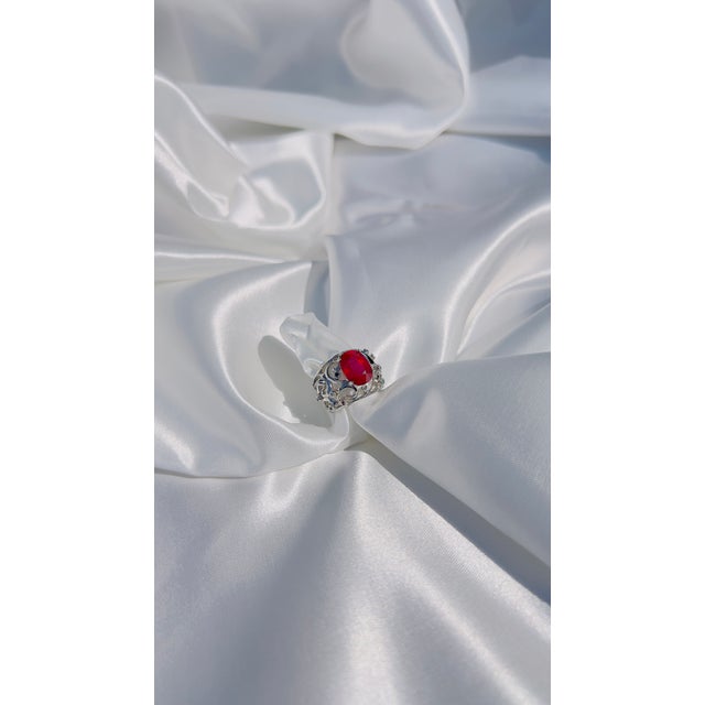 Red Art Nouveau Pigeon’s Blood Natural Ruby Cocktail Ring, Size 7 For Sale - Image 8 of 9