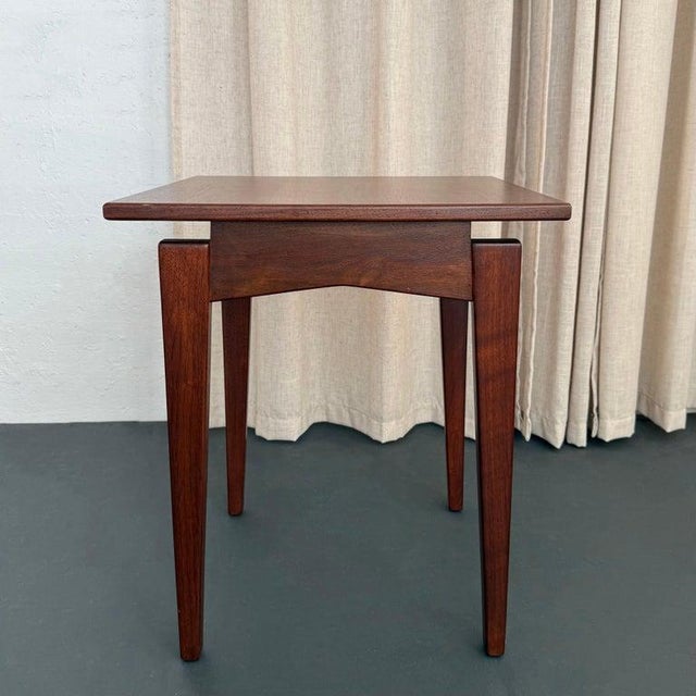 1950s 1950s Mid-Century Modern Floating Top Walnut Side Table by Jens Risom For Sale - Image 5 of 10