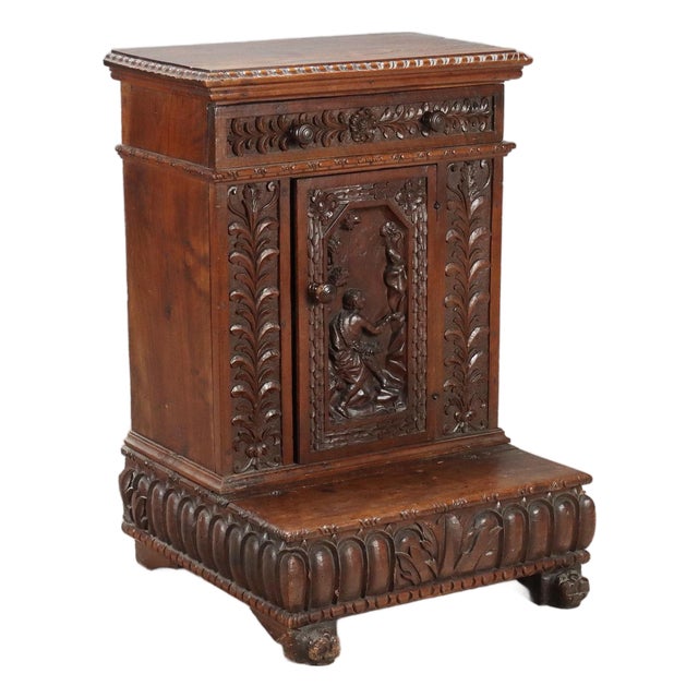Baroque Praying Desk in Walnut For Sale