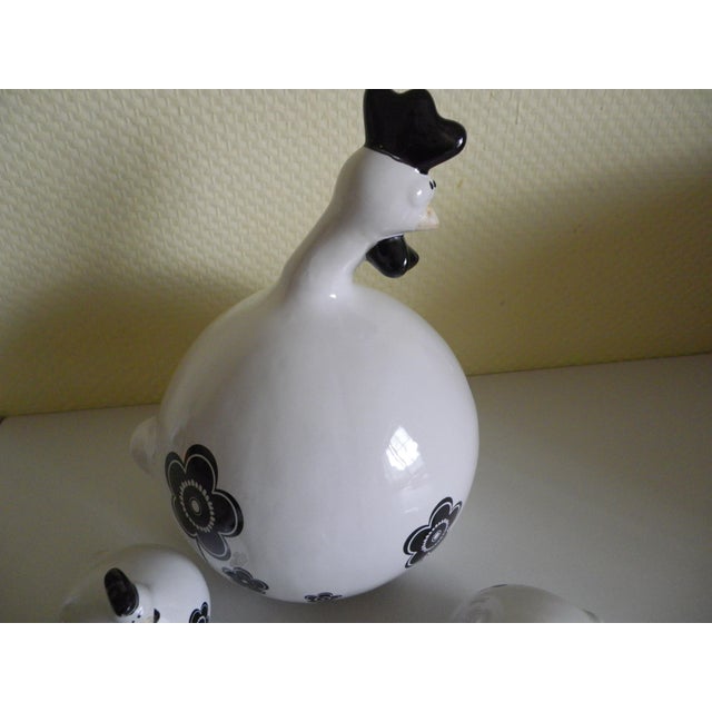 Ceramic Scandinavian Style Minimalist Ceramic Hen and Chicks, 2000s, Set of 4 For Sale - Image 7 of 13