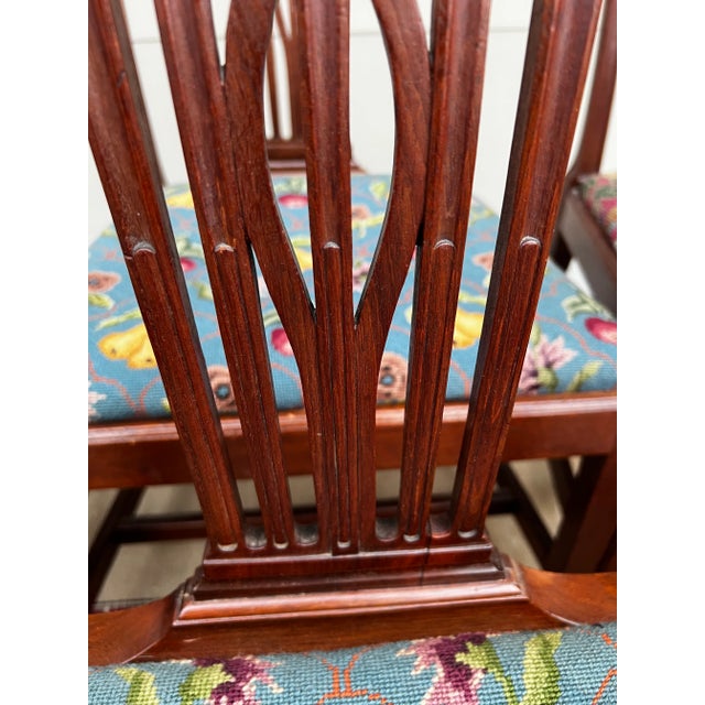 Wood Circa 1790s English George III Carved Mahogany Hepplewhite Dining Chairs- Set of 6 For Sale - Image 7 of 13