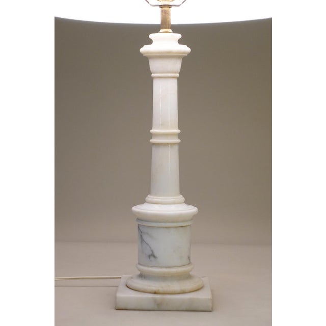 Mid-Century Modern 1960s Large Hollywood Regency Modern Carrara Marble "Tuscan" Style Column Table Lamp For Sale - Image 3 of 11