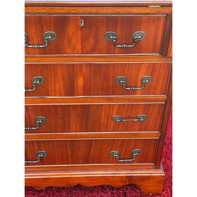 Louis Philippe Carless X English Mahogany 4-Drawer Inlaid Secretary Desk from Unbekannt, 1980s For Sale - Image 4 of 12