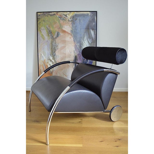When Peter Maly designed the Zyklus armchair in 1983, his design was still smiled at and already elected furniture of the...