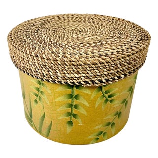 1990s Vintage Coastal Boho Chic Wicker Lidded Bamboo Leaf Motif Storage Box, Small For Sale