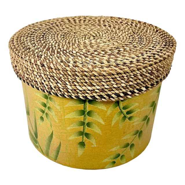 1990s Vintage Coastal Boho Chic Wicker Lidded Bamboo Leaf Motif Storage Box, Small For Sale