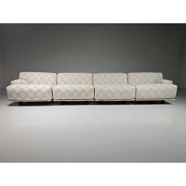Modular Fiandra Sofa in Cream Checkered Fabric by Vico Magistretti for Cassina, 1970s For Sale - Image 10 of 10