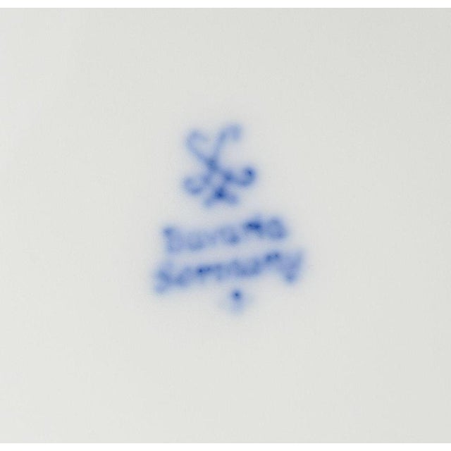 Porcelain Plates in Blue Onion Pattern, Bavaria, Germany, Set of 12 For Sale - Image 5 of 6