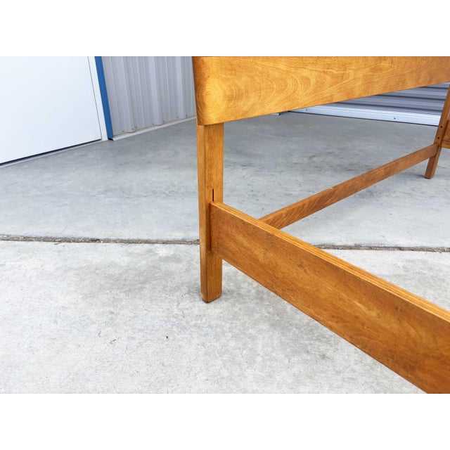 1960s Mid Century Maple Full Bed Frame by Heywood Wakefield For Sale In Los Angeles - Image 6 of 12