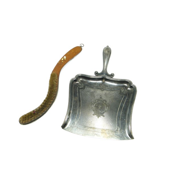 Eclectic Silver Plated Cake Shoulder, 1900s For Sale - Image 3 of 10