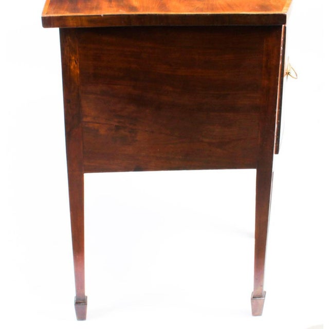 George III Inlaid Flame Mahogany Sideboard, 18th Century For Sale - Image 17 of 18