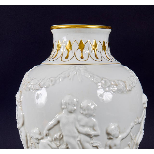 19th Century Italian Glazed Ceramic Vase from Capodimonte For Sale - Image 6 of 9