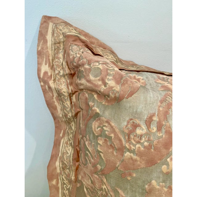 Stunning metallic bronzetone large pillow Body: 24” + 3” all around trim Thickness 9” Disappearing zipper Feather insert...