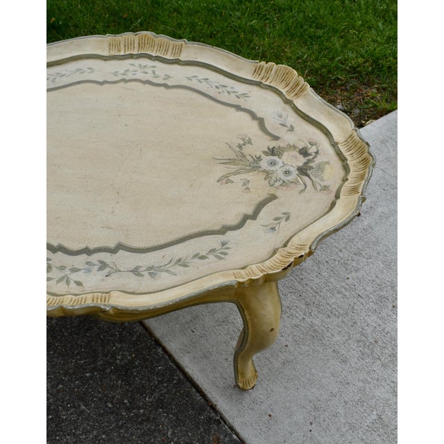 1950s Italian Coffee Table Florentine Style Lacquered Painted Baroque Oval Tray 50s For Sale - Image 5 of 13