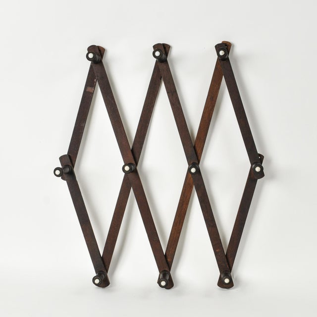 Early 20th Century Antique Accordion Peg Holder With Porcelain Caps | Wall Mount Early 1900's Expandable Peg Rack For Sale - Image 5 of 13