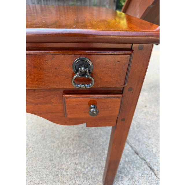 Late 20th Century Bob Timberlake #833-946 for Lexington Solid Cherry Lamp End Side Tables – Pair For Sale - Image 10 of 18
