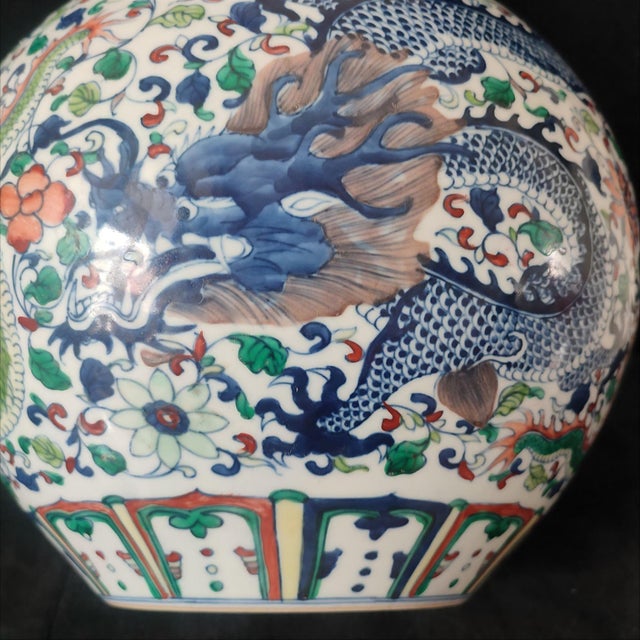 Ceramic Chinese Ceramic Vase,Qianlong Marked Blue and White Porcelain Tianqiu Vase Hand Painted Dragon Pattern For Sale - Image 7 of 13