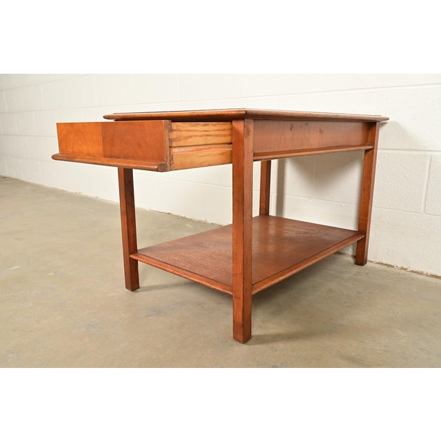 T. H. Robsjohn-Gibbings for Widdicomb Walnut Two-Tier Nightstand or Side Table, 1950s For Sale In South Bend - Image 6 of 13