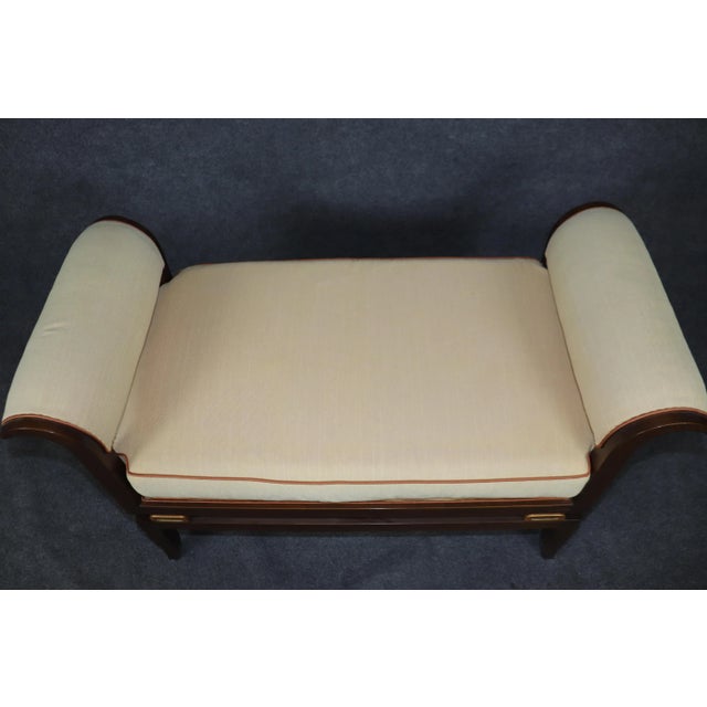 Dorothy Draper Beautiful Hollywood Regency Gold Leaf Gilt and Solid Cherry Window Bench For Sale - Image 4 of 9