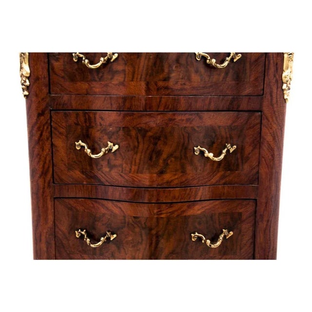Walnut Chest of Drawers, France, 1880s For Sale - Image 4 of 11