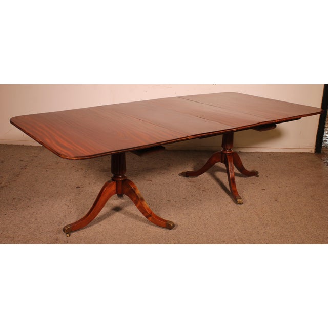 English Tripod Dining Table in Mahogany, 19th Century, in Very Good conditions. Designed before 1890
