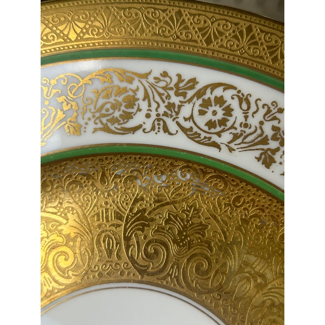 Late 19th Century Bavarian Gold Encrusted Dinner Plates - Set of 8 For Sale - Image 12 of 14