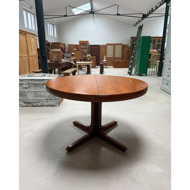 Mid-Century Modern Round Extendable Table from Baumann, 1960s For Sale - Image 3 of 15