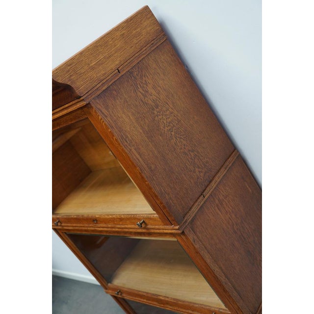 German Oak Bookcase with Folding Doors in style of Globe Wernicke, 1900s For Sale - Image 12 of 18