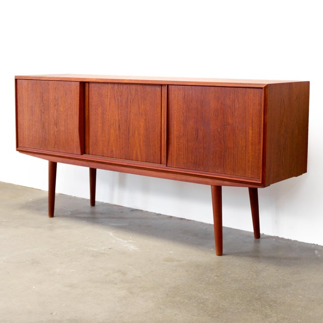 1950s Sejling Skabe Danish Teak Sideboard Designed by e.w. Bach For Sale - Image 5 of 14