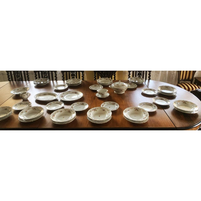An exceptional, original dinner set from the renowned German manufacturer KAHLA Porzellan of Thuringia. The set is crafted...