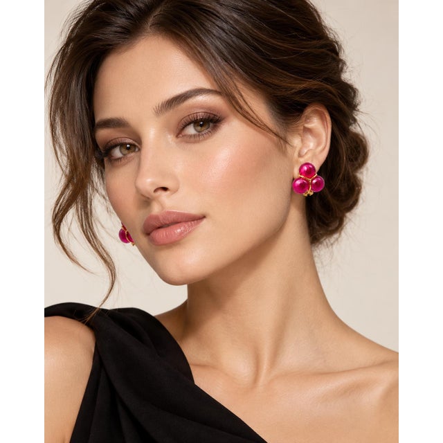 An authentic pair of designer fine jewelry earrings by Baccarat, beautifully crafted in rich solid 18k yellow gold....