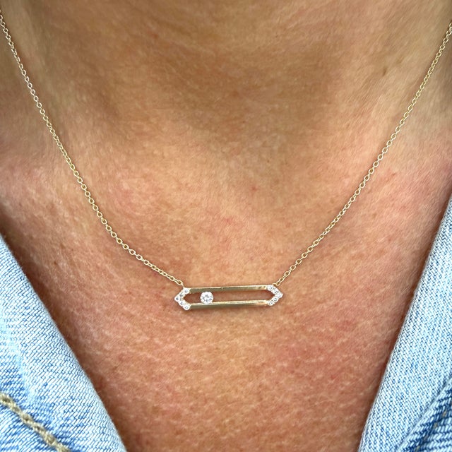 Gold 14k Yellow Gold 0.15ct Round Cut Diamond Floating Geometric Bar Pendant Necklace For Sale - Image 8 of 8