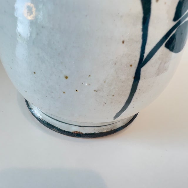 Alabaster Vintage 1980s Rambling Rose Vase Gail Pittman Pottery Stoneware Floral Vase, Unsigned For Sale - Image 8 of 13