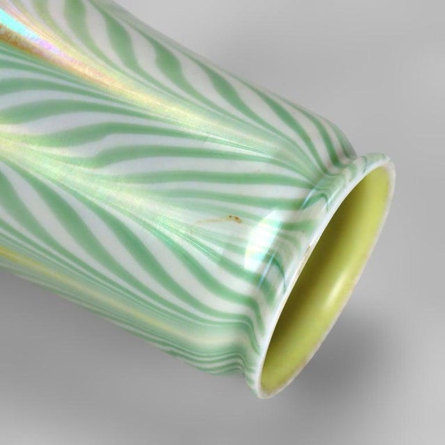 1920s Arts & Crafts Steuben Pulled Feather Art Glass Shade, Oversized Fitter For Sale - Image 6 of 6