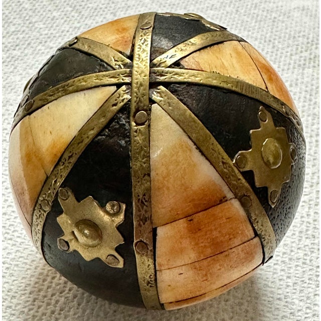 Vintage Late 20th Century Wood and Brass Decorative Orb Ball For Sale - Image 4 of 10