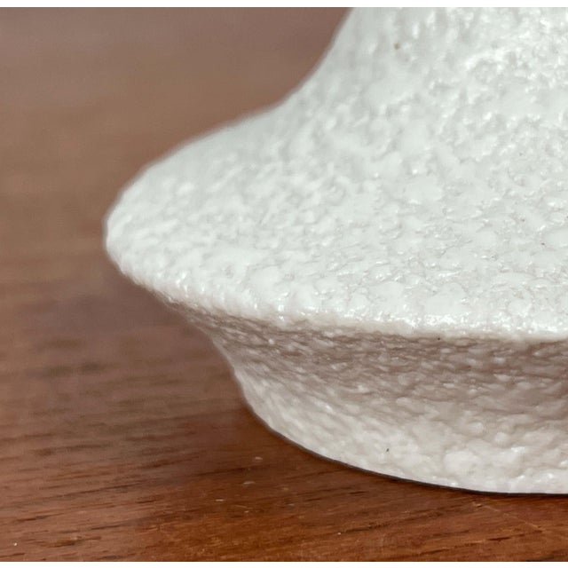 Small Mid-Century Modern German White Sculptural Vase by Peter Müller for Sgrafo Modern, 1960s For Sale - Image 4 of 16