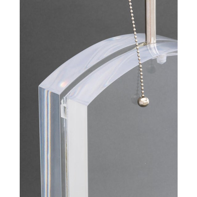 Modern Clear Acrylic and Chrome Table Lamps, Pair For Sale In New York - Image 6 of 7