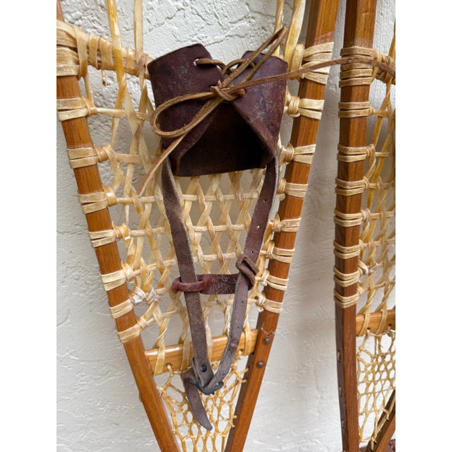 Tan Tall Leather Rawhide Snowshoes Tubbs Vermont Ash Wood Decorative Display-a Pair For Sale - Image 8 of 12
