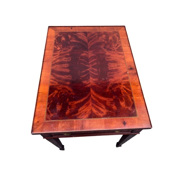Hekman Furniture Late 20th Century Hekman Crotch Mahogany Side Table For Sale - Image 4 of 18