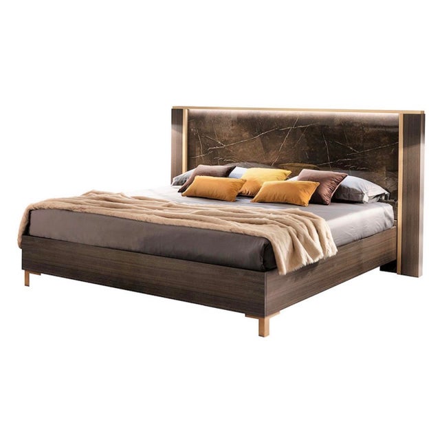 Wood Casa Milano Essenza 5-Piece Italian High Gloss Bedroom Set With Led Bed For Sale - Image 7 of 12