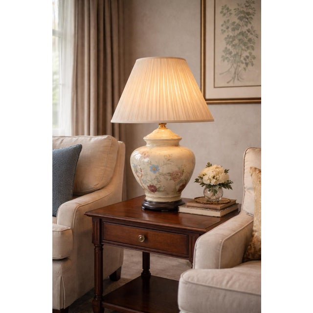 1960s Vintage Floral Porcelain Table Lamp With Hand-Painted Botanical Motif and Wood Base For Sale - Image 5 of 5