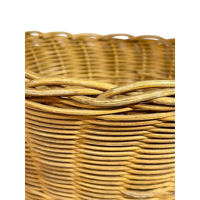Antique French Provincial Fluted Handmade Wicker Basket For Sale - Image 6 of 12