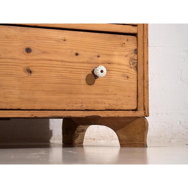 Antique Provençal style chest of drawers (c.1920) Dimensions: Length: 128 cm Depth: 59 cm Height: 101 cm Style: French...